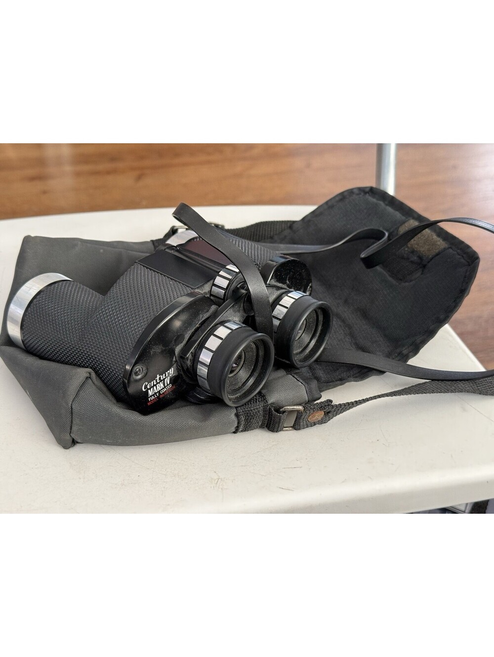 VTG Century Mark IV 8X40 Extra Wide Angle Binoculars No.KR2006 With Case